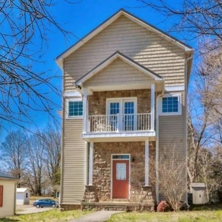 Skinny Big House In Jefferson City Экстерьер фото